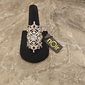 nOir Jewelry Intricate Silver Ring